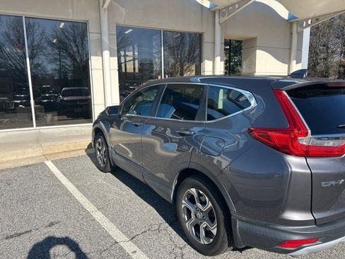 Used 2017 Honda CR-V EX image 2