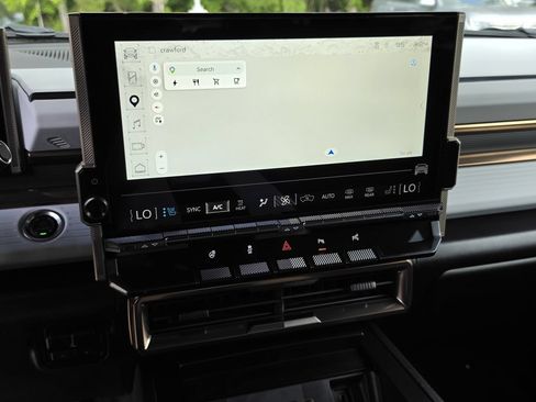 Used 2025 GMC Hummer EV 2X w/ LPO, Dark Essentials Package AWD/4WD image 9