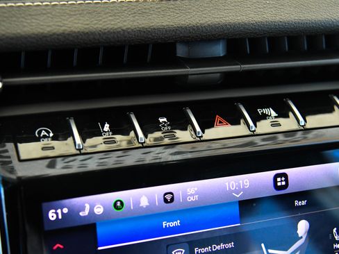 Used 2024 Jeep Grand Cherokee L Limited w/ Luxury Tech Group II image 31