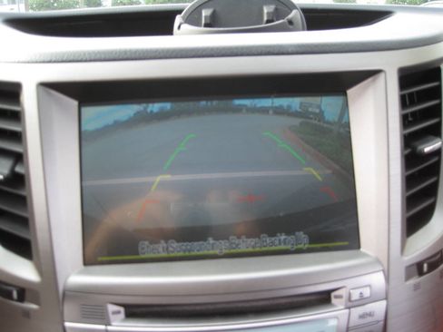 Used 2011 Subaru Outback 3.6R Limited image 38