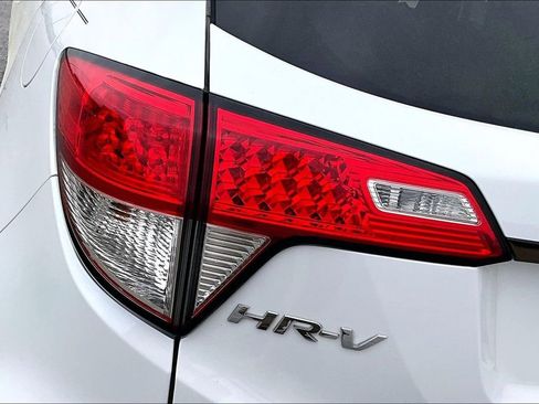 Used 2022 Honda HR-V Sport image 22