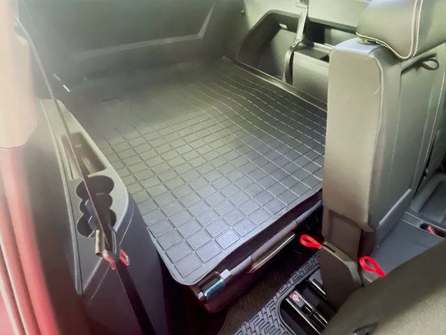Used 2024 Volkswagen Atlas SEL AWD/4WD image 29