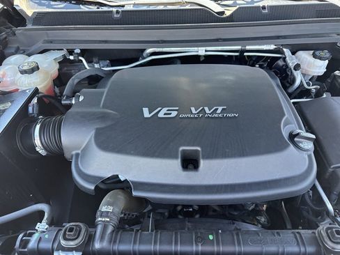 Used 2022 Chevrolet Colorado ZR2 AWD/4WD image 34