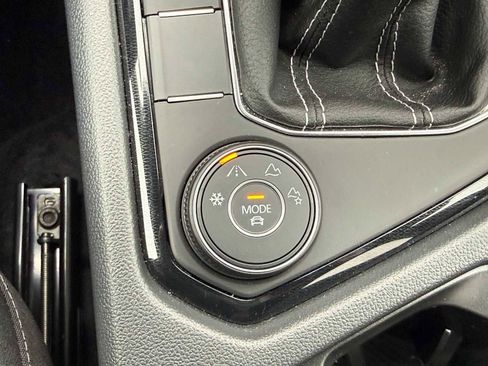 New 2026 Volkswagen Taos SE AWD/4WD image 20