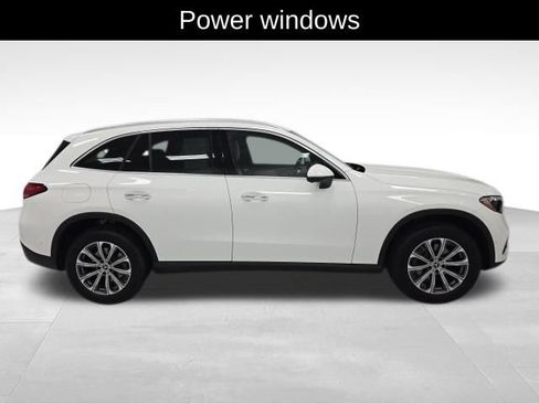 Used 2023 Mercedes-Benz GLC 300 4MATIC image 7