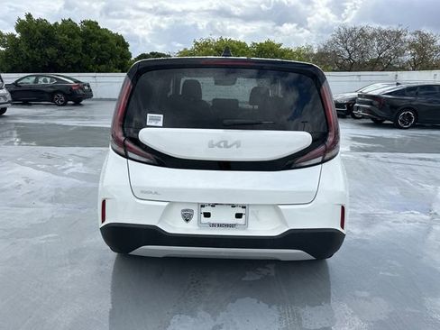 Used 2023 Kia Soul LX FWD image 38