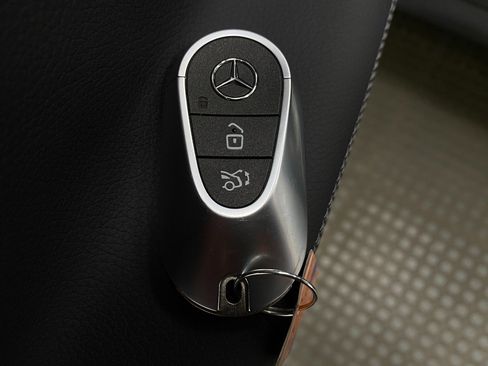 Certified 2026 Mercedes-Benz GLC 300 4MATIC image 33