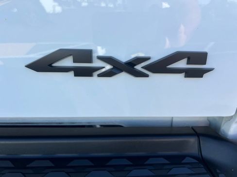 Used 2025 RAM 2500 Big Horn AWD/4WD image 30