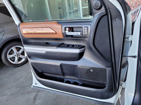 Used 2021 Toyota Tundra Platinum image 14