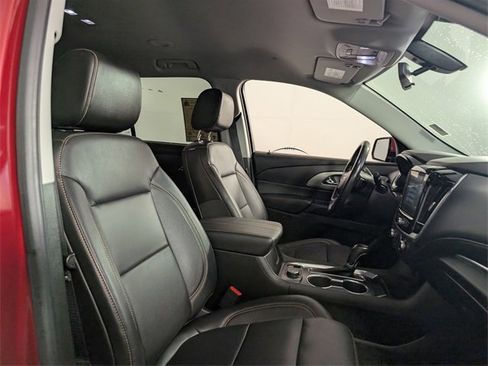 Used 2019 Chevrolet Traverse LT w/ LPO, Cargo Package image 23