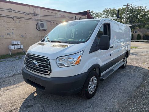 Used 2018 Ford Transit 250 130 Low Roof w/ Exterior Upgrade Package RWD image 30