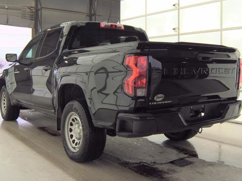 Used 2024 Chevrolet Colorado W/T image 8