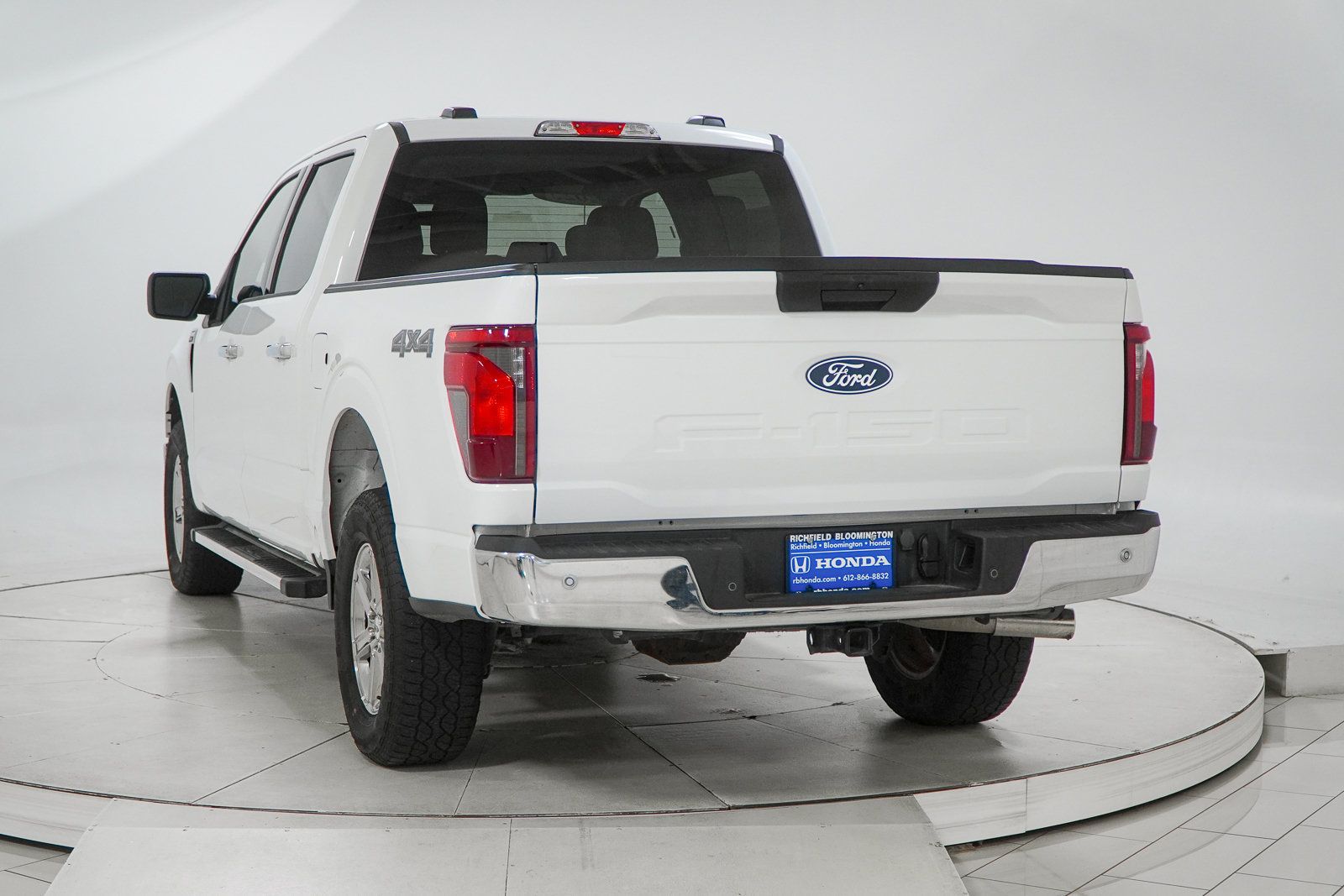 Used 2025 Ford F150 XLT w/ Equipment Group 301A Standard AWD/4WD image 7