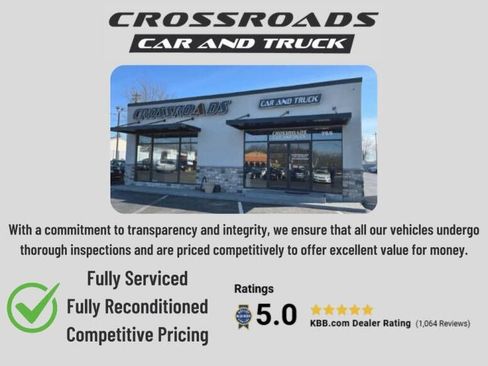 Used 2023 Chrysler Pacifica Limited AWD/4WD image 38