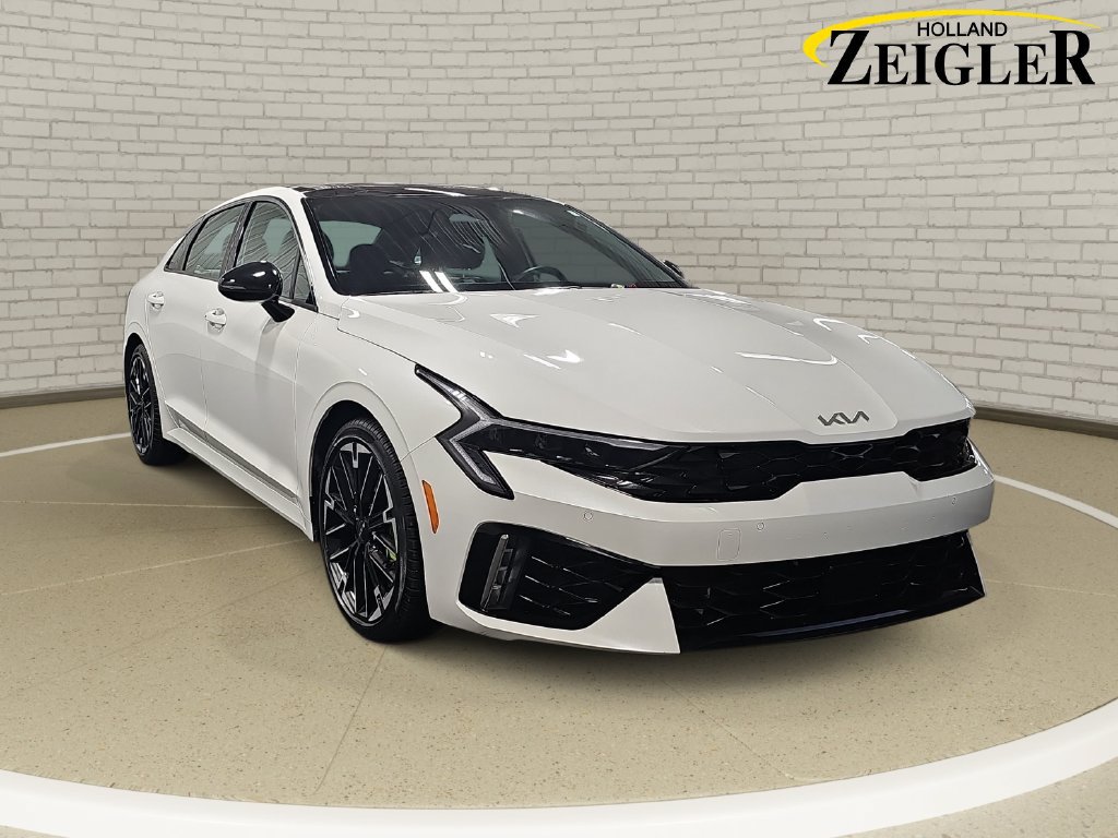 Used 2026 Kia K5 GT FWD image 3