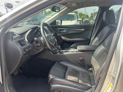 Used 2015 Chevrolet Impala LT w/ Power and Light Package FWD image 10