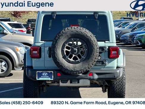 Used 2023 Jeep Wrangler Unlimited Rubicon 392 w/ Xtreme Recon 35" Tire Package image 4