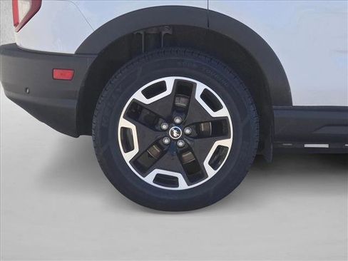 Certified 2024 Ford Bronco Sport Outer Banks w/ Tech Package image 22