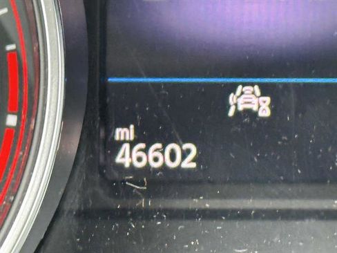 Used 2021 Volkswagen Tiguan SE w/ Panoramic Sunroof Package image 18