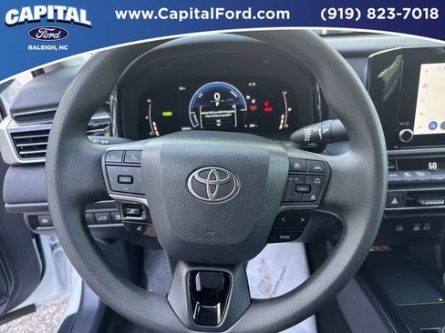 Used 2025 Toyota Camry LE FWD image 24