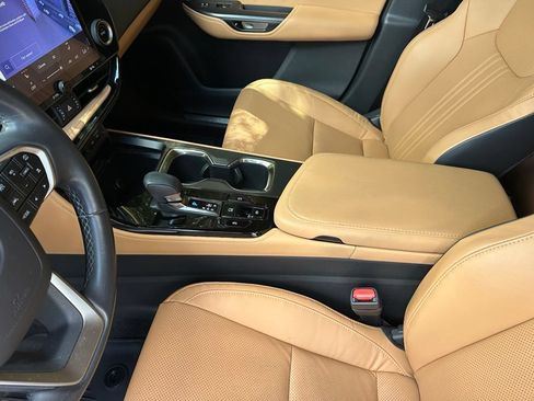 Used 2025 Lexus NX 250 FWD w/ Accessory Package (2T) image 21