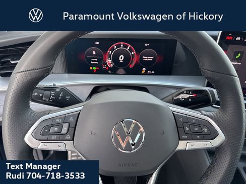 New 2026 Volkswagen Tiguan SE R-Line AWD/4WD image 34