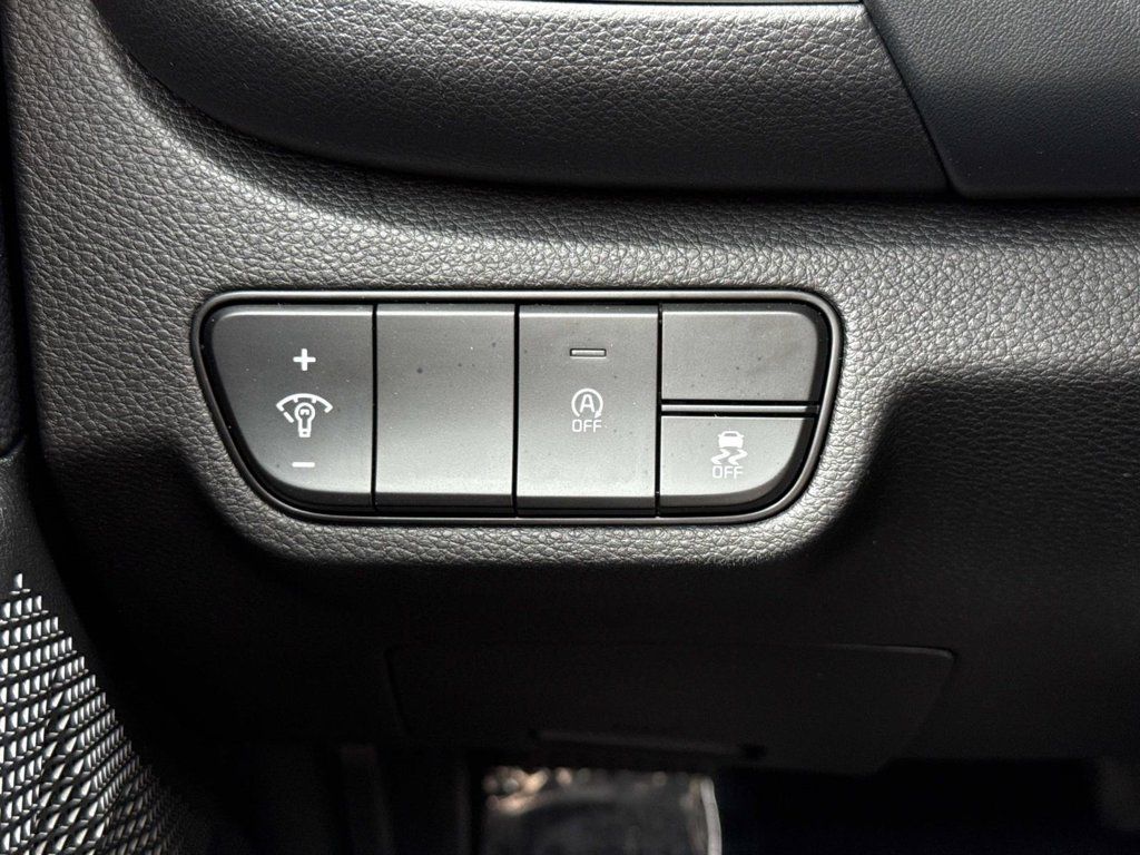 Used 2024 Kia Seltos EX AWD/4WD image 15