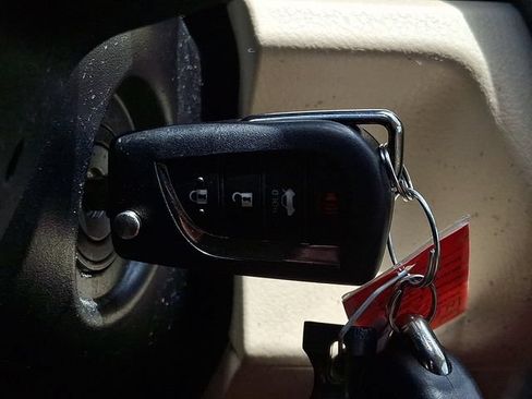 Used 2021 Toyota Camry LE FWD image 14