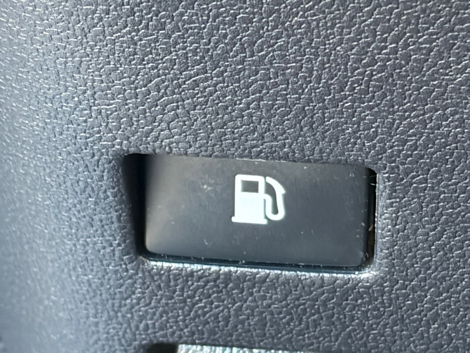 Used 2017 Toyota Prius Three Touring FWD image 8
