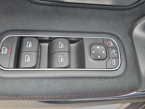 Used 2026 Mercedes-Benz CLA 250 image 33
