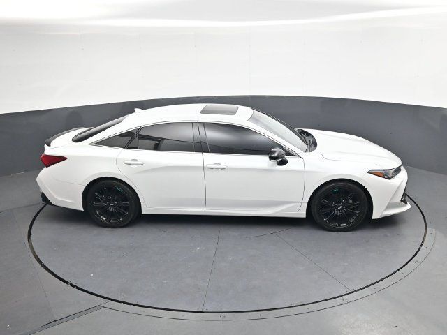 Used 2019 Toyota Avalon Touring FWD image 24
