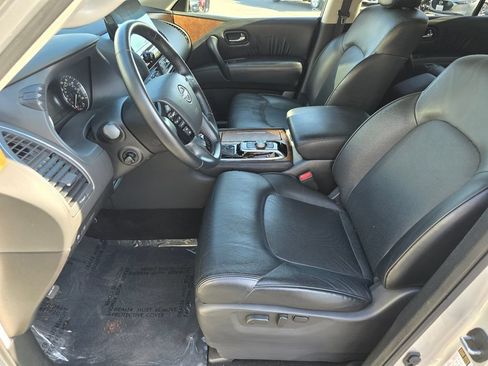 Used 2024 Nissan Armada SL w/ Captain's Chairs Package RWD image 24
