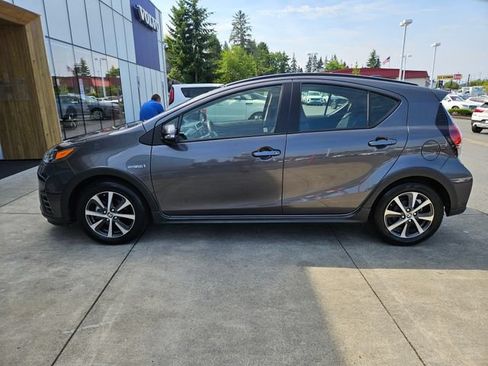 Used 2019 Toyota Prius C FWD image 8