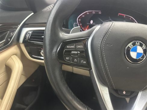 Used 2021 BMW 530i w/ Convenience Package image 25