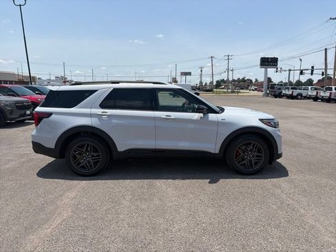 New 2026 Ford Explorer ST-Line w/ ST-Line Street Pack RWD image 7