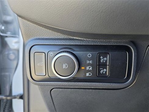 Certified 2025 Ford Explorer Active w/ Active Comfort Package image 23