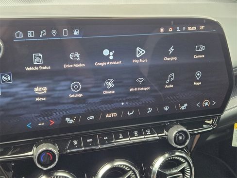 New 2025 Chevrolet Blazer EV LT image 8