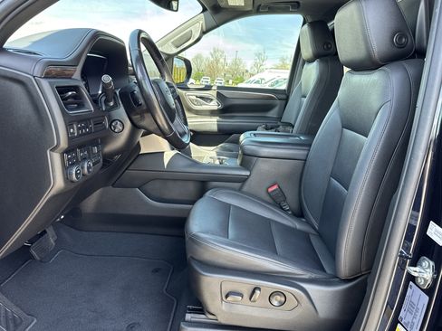 Used 2022 Chevrolet Tahoe Z71 w/ Z71 Off-Road Package image 15