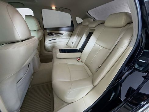 Used 2019 INFINITI Q70 Luxe w/ Proactive Package image 26