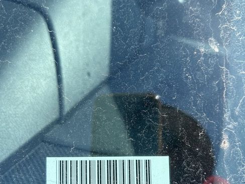 Used 2025 Nissan Altima 2.5 SV FWD image 2