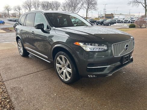 Used 2018 Volvo XC90 T6 Inscription w/ Convenience Package image 3