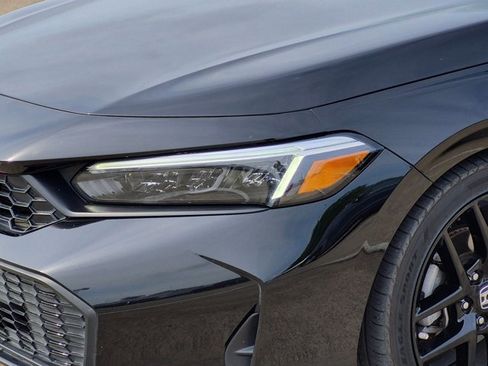 Used 2025 Honda Civic Sport image 8