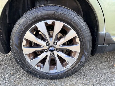 Used 2017 Subaru Outback 2.5i Touring image 14