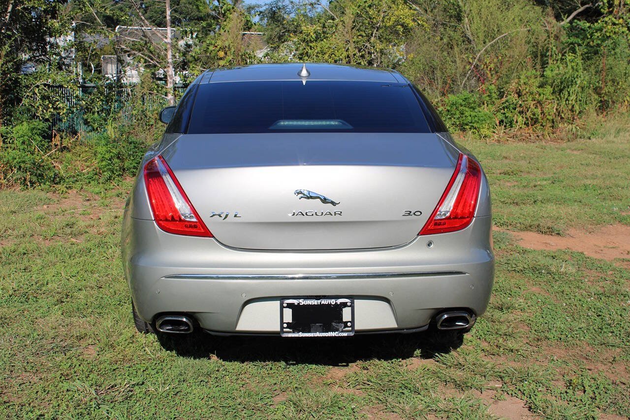 Used 2014 Jaguar XJ L Portfolio RWD image 8