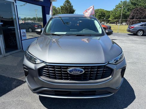 Used 2025 Ford Escape Active AWD/4WD image 5