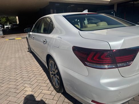 Used 2016 Lexus LS 460 L RWD image 6