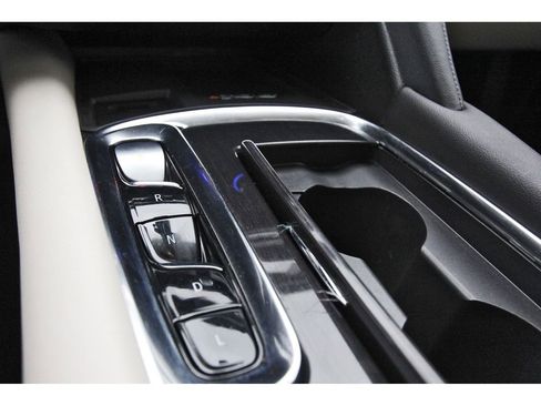 Used 2024 Buick Enclave Essence w/ Experience Buick Package image 24