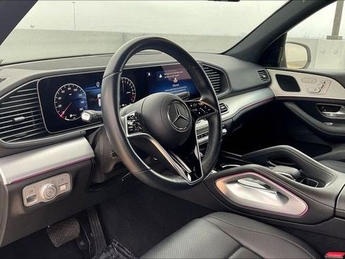 Used 2024 Mercedes-Benz GLE 450e 4MATIC image 7