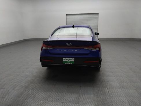 Used 2025 Hyundai Elantra Sport FWD image 7