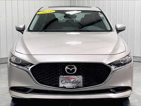Used 2025 MAZDA MAZDA3 s FWD image 2